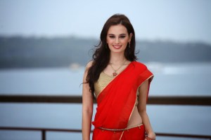 Evelyn Sharma