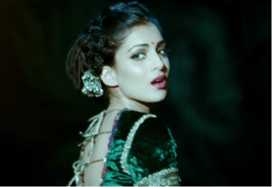 pallavi sharda in marathi dress