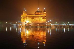 800px-Amritsar-golden-temple-00