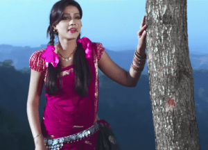 mahiya Mahi - ribbon on hair