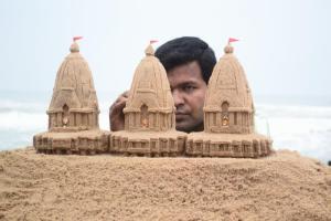 sudarshan-jai-jagannath - sand art of sudarsan patnaik